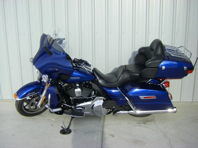 2015 Harley-Davidson, 35 082 km, dovoz Kanada — foto 4 z 5