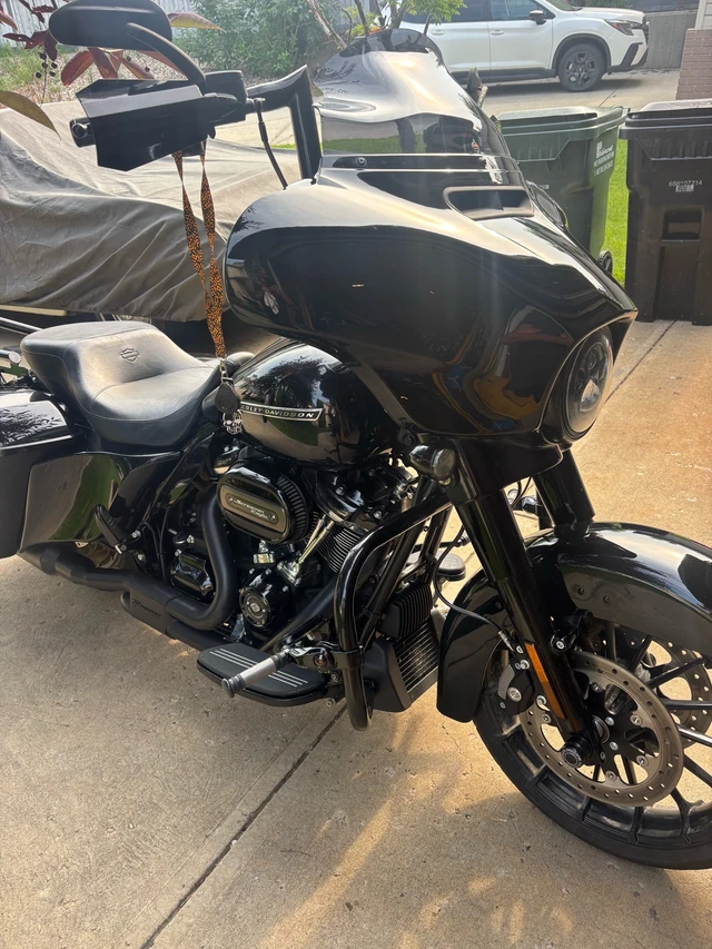 2018 Harley-Davidson, 31 000 km, dovoz Kanada — foto 2 z 5