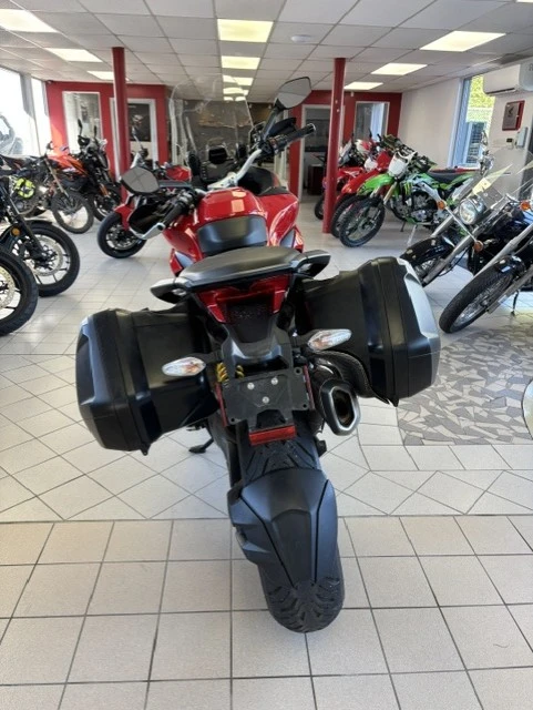 2015 Ducati, 26 500 km, dovoz Kanada — foto 4 z 5