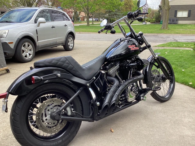 2011 Harley-Davidson, černá, 71 000 km, dovoz Kanada — foto 5 z 5