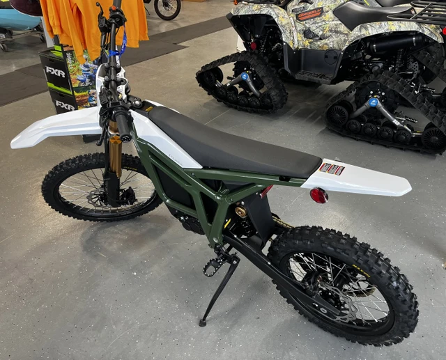 2025, dovoz Kanada — foto 2 z 3
