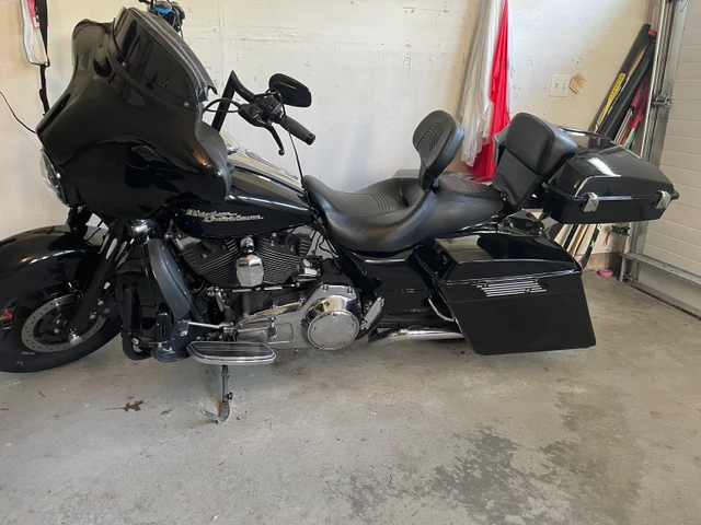 2009 Harley-Davidson, 38 336 km, dovoz Kanada — foto 2 z 5