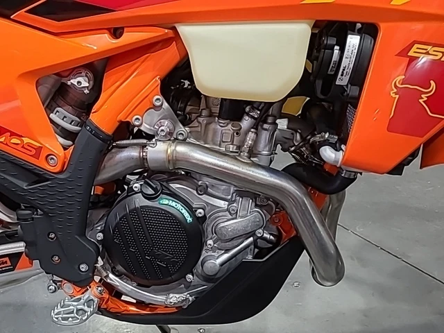 2025 KTM, 12 km, dovoz Kanada — foto 3 z 5