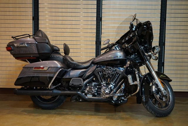 2014 Harley-Davidson, 79 829 km, dovoz Kanada — foto 2 z 5