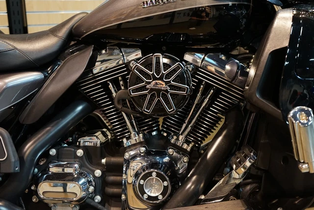 2014 Harley-Davidson, 79 829 km, dovoz Kanada — foto 5 z 5
