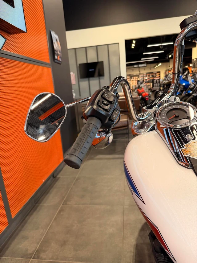 2026 Harley-Davidson, 2 km, dovoz Kanada — foto 5 z 5