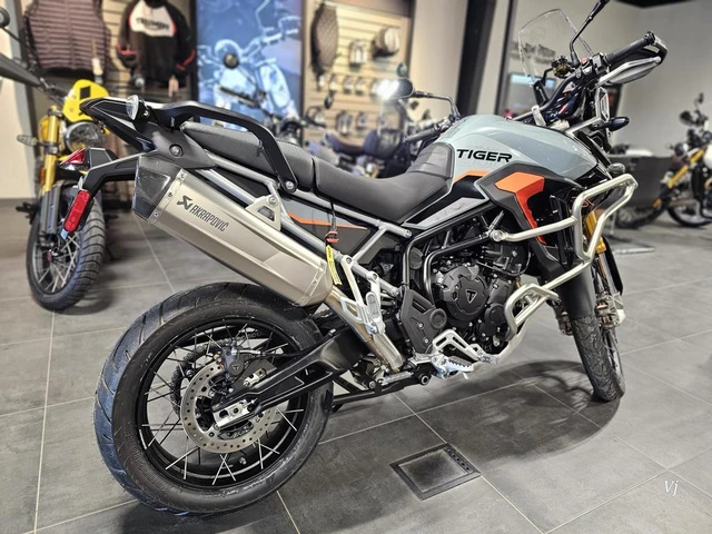 2026 Triumph, dovoz Kanada — foto 4 z 5
