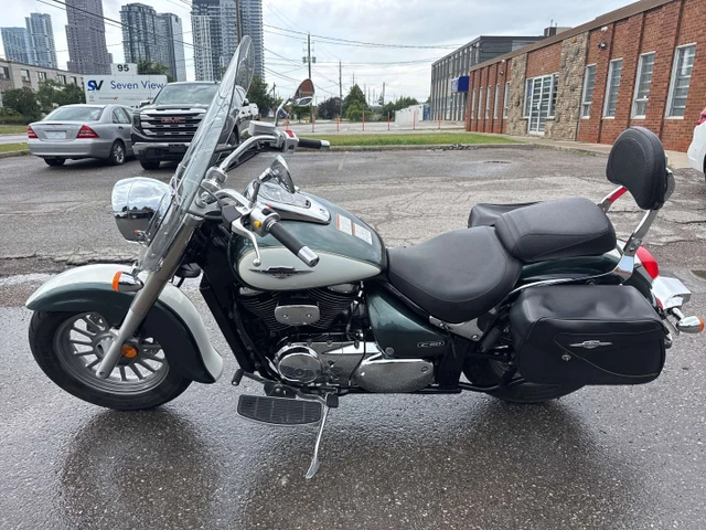 2009 Suzuki, 64 463 km, dovoz Kanada — foto 2 z 5