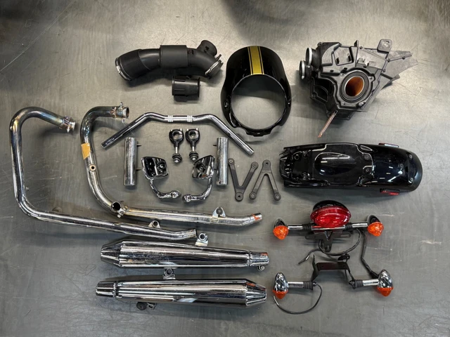 2015 Triumph, dovoz Kanada — foto 4 z 5