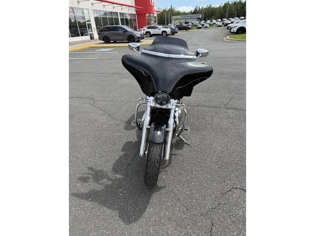 2011 Triumph, 54 400 km, dovoz Kanada — foto 3 z 5