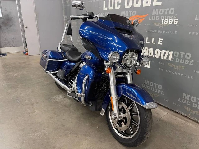 2017 Harley-Davidson, 32 477 km, dovoz Kanada — foto 3 z 5
