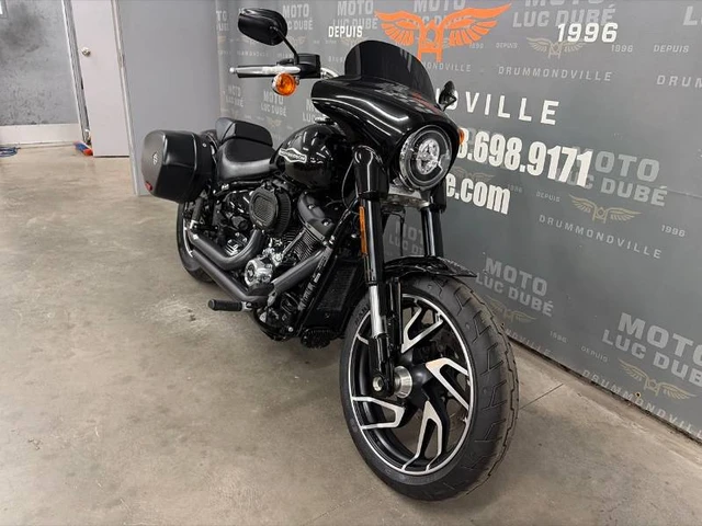 2018 Harley-Davidson, 23 715 km, dovoz Kanada — foto 3 z 5