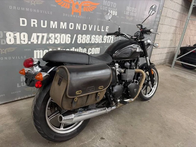 2014 Triumph, 24 433 km, dovoz Kanada — foto 4 z 5