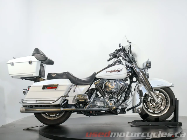 2006 Harley-Davidson, 41 600 km, dovoz Kanada — foto 2 z 5