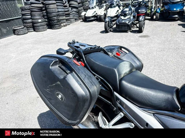 2012 Suzuki, 38 435 km, dovoz Kanada — foto 5 z 5