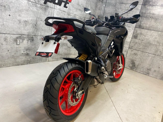 2024 Ducati, dovoz Kanada — foto 3 z 4