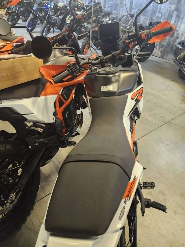 2026 KTM, dovoz Kanada — foto 3 z 3