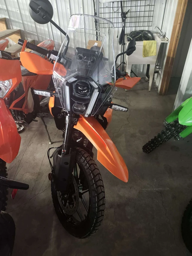 2026 KTM, dovoz Kanada — foto 2 z 3