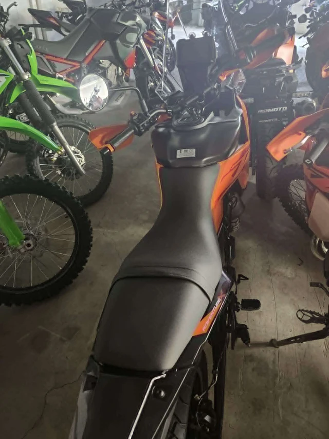 2026 KTM, dovoz Kanada — foto 3 z 3