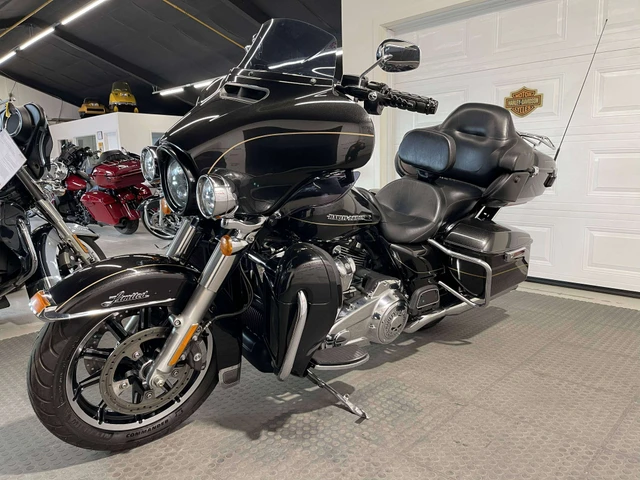 2017 Harley-Davidson, 45 750 km, dovoz Kanada — foto 4 z 5