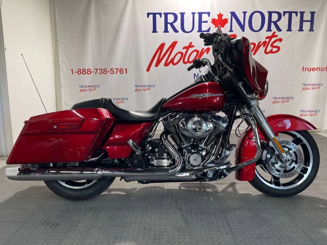 2013 Harley-Davidson, 25 102 km, dovoz Kanada — foto 2 z 5