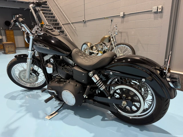 2008 Harley-Davidson, 4 800 km, dovoz Kanada — foto 3 z 5