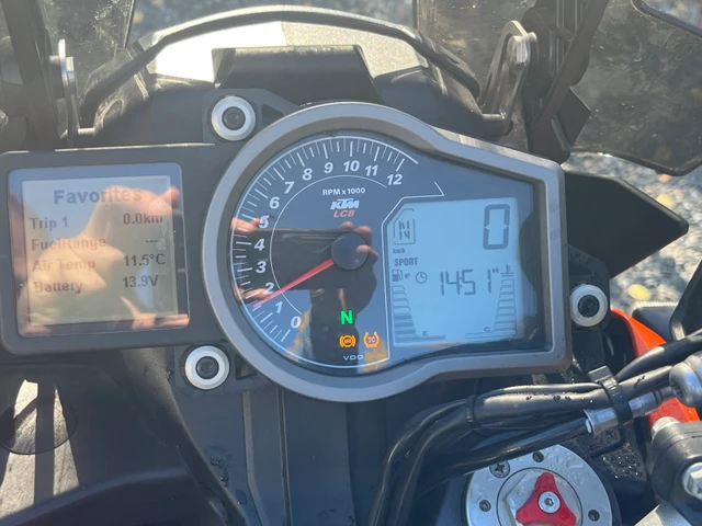 2019 KTM, 23 284 km, dovoz Kanada — foto 5 z 5