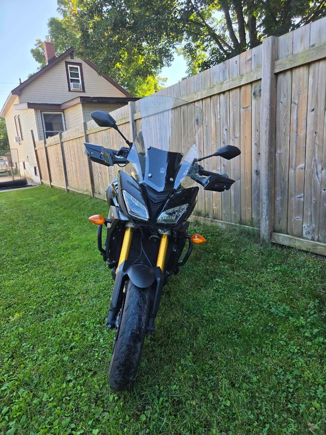2016 Yamaha, 22 000 km, dovoz Kanada — foto 2 z 4