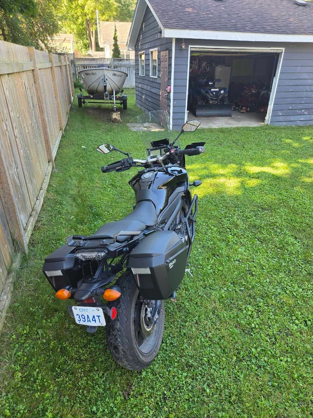 2016 Yamaha, 22 000 km, dovoz Kanada — foto 4 z 4