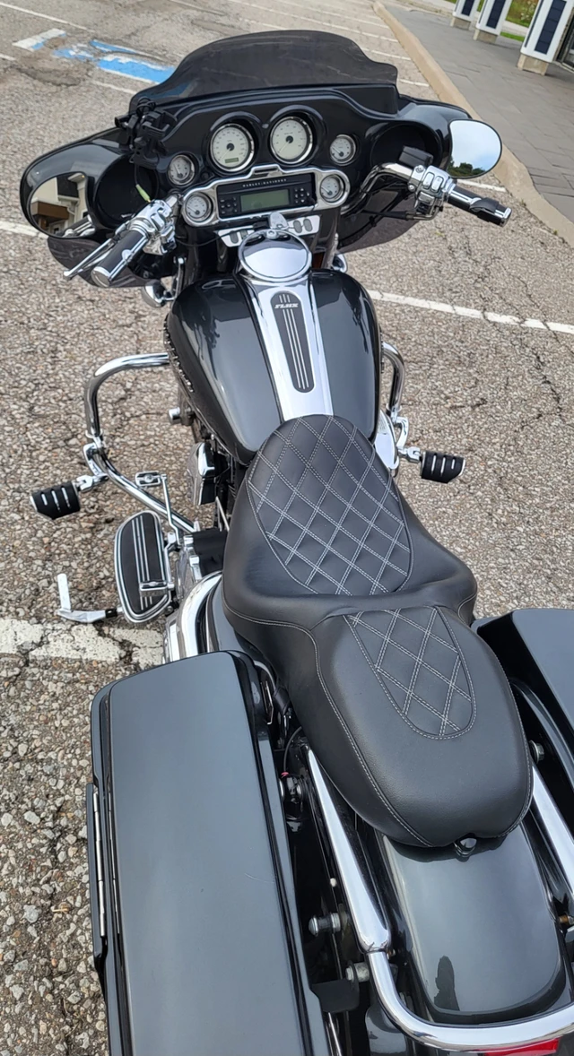 2007 Harley-Davidson, 63 000 km, dovoz Kanada — foto 5 z 5