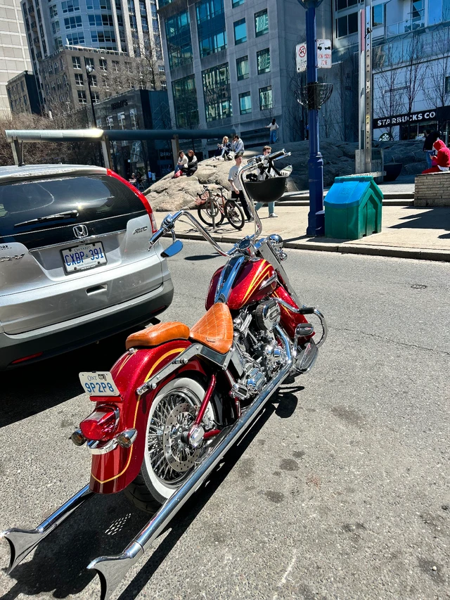 2014 Harley-Davidson, 23 000 km, dovoz Kanada — foto 2 z 5