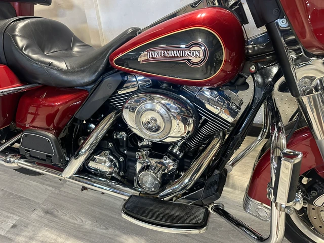 2007 Harley-Davidson, 105 642 km, dovoz Kanada — foto 3 z 5