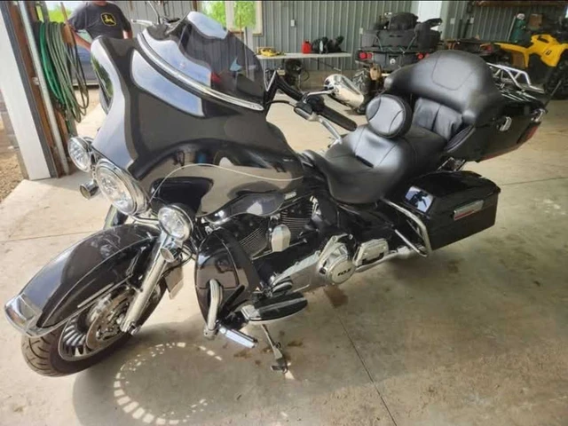 2012 Harley-Davidson, 52 030 km, dovoz Kanada — foto 5 z 5