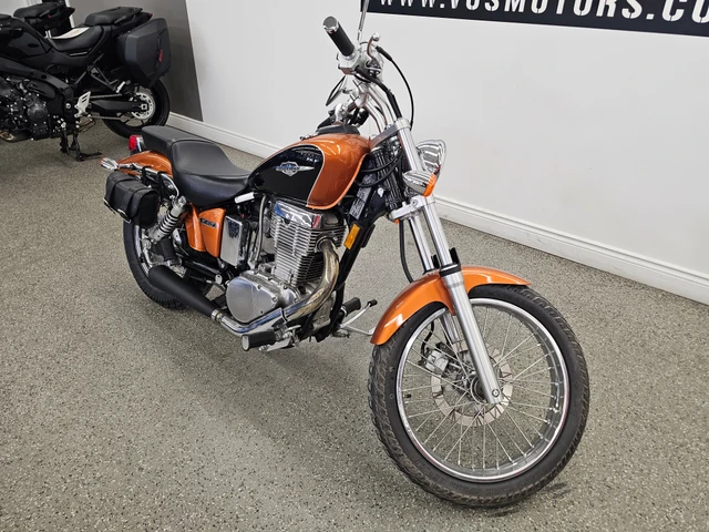 2014 Suzuki, 7 310 km, dovoz Kanada — foto 2 z 5