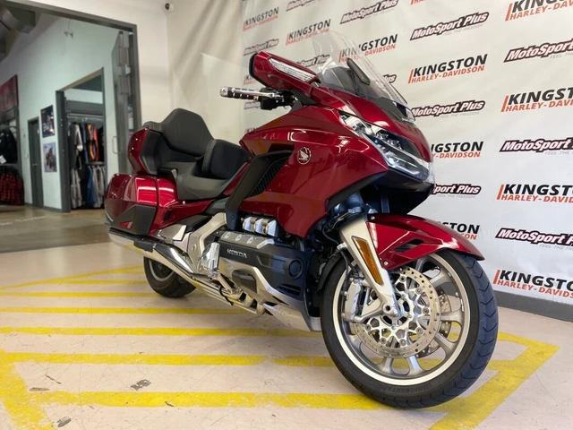 2018 Honda, zlatá, 25 964 km, dovoz Kanada — foto 2 z 5
