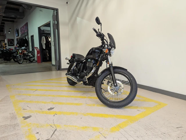 2017 Suzuki, 1 800 km, dovoz Kanada — foto 2 z 5