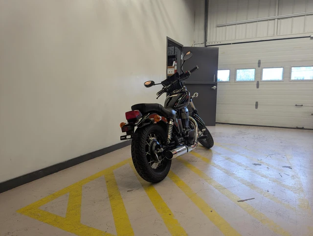2017 Suzuki, 1 800 km, dovoz Kanada — foto 4 z 5