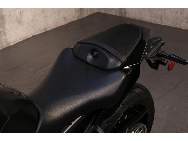 2024 Yamaha, 7 379 km, dovoz Kanada — foto 5 z 5