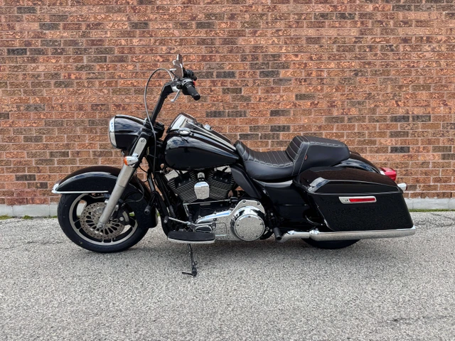 2012 Harley-Davidson, 40 000 km, dovoz Kanada — foto 2 z 5