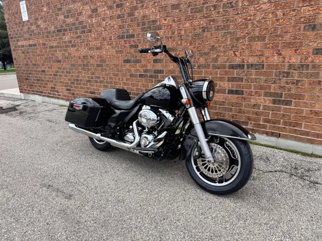 2012 Harley-Davidson, 40 000 km, dovoz Kanada — foto 3 z 5