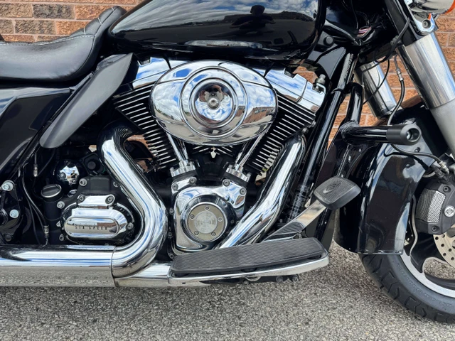2012 Harley-Davidson, 40 000 km, dovoz Kanada — foto 5 z 5