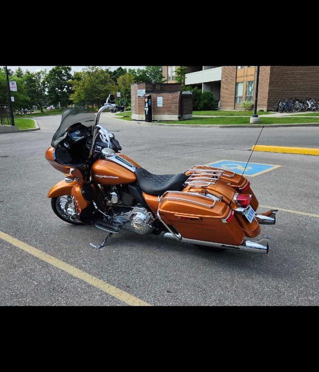 2015 Harley-Davidson, 51 200 km, dovoz Kanada — foto 2 z 3