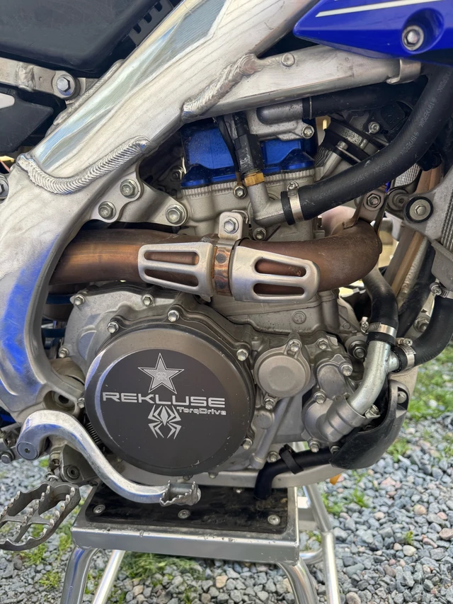 2020 yz450f, dovoz Kanada — foto 3 z 5