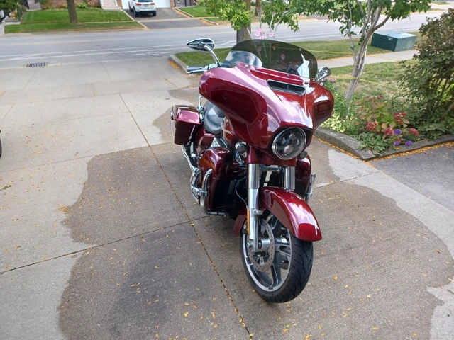 2014 Harley-Davidson, 63 000 km, dovoz Kanada — foto 3 z 5