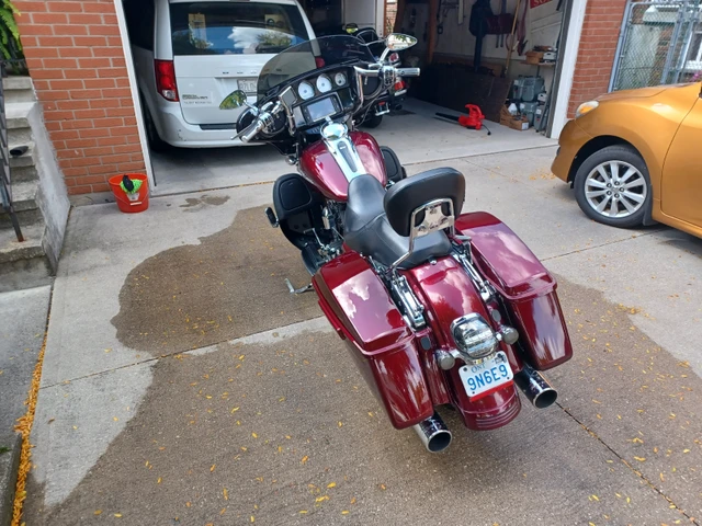 2014 Harley-Davidson, 63 000 km, dovoz Kanada — foto 4 z 5