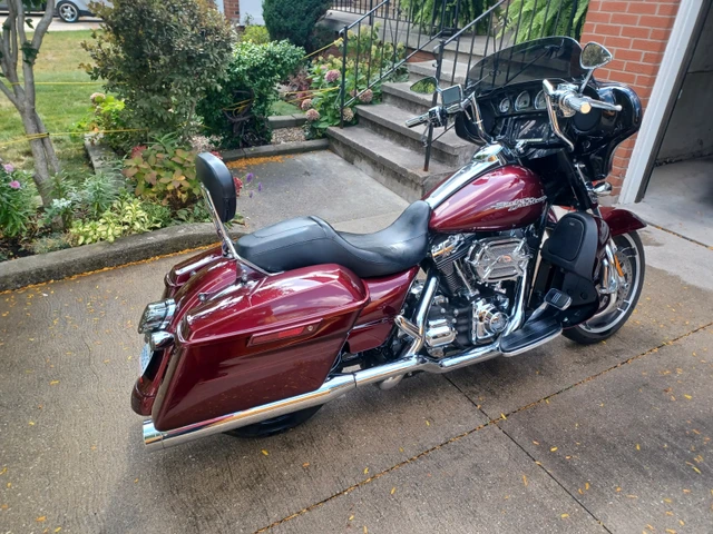 2014 Harley-Davidson, 63 000 km, dovoz Kanada — foto 5 z 5