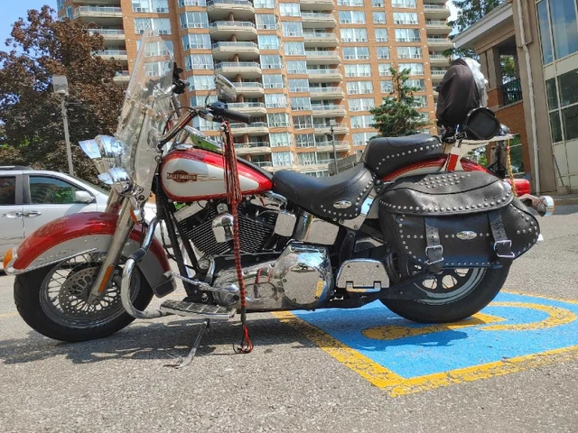 2005 Harley-Davidson, 74 000 km, dovoz Kanada — foto 2 z 5