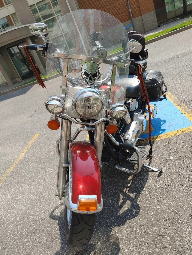 2005 Harley-Davidson, 74 000 km, dovoz Kanada — foto 3 z 5