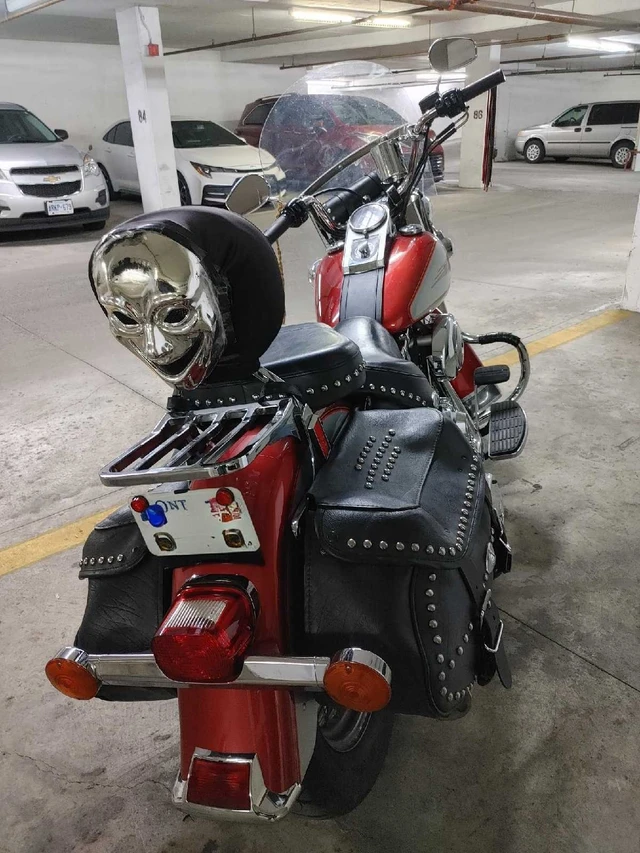 2005 Harley-Davidson, 74 000 km, dovoz Kanada — foto 4 z 5