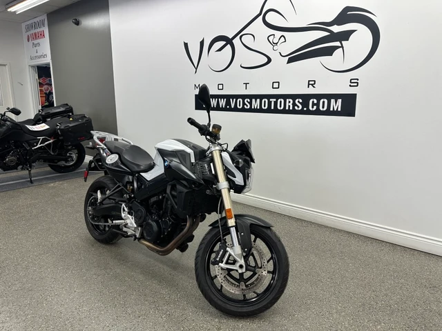 2016 BMW, 34 794 km, dovoz Kanada — foto 2 z 5